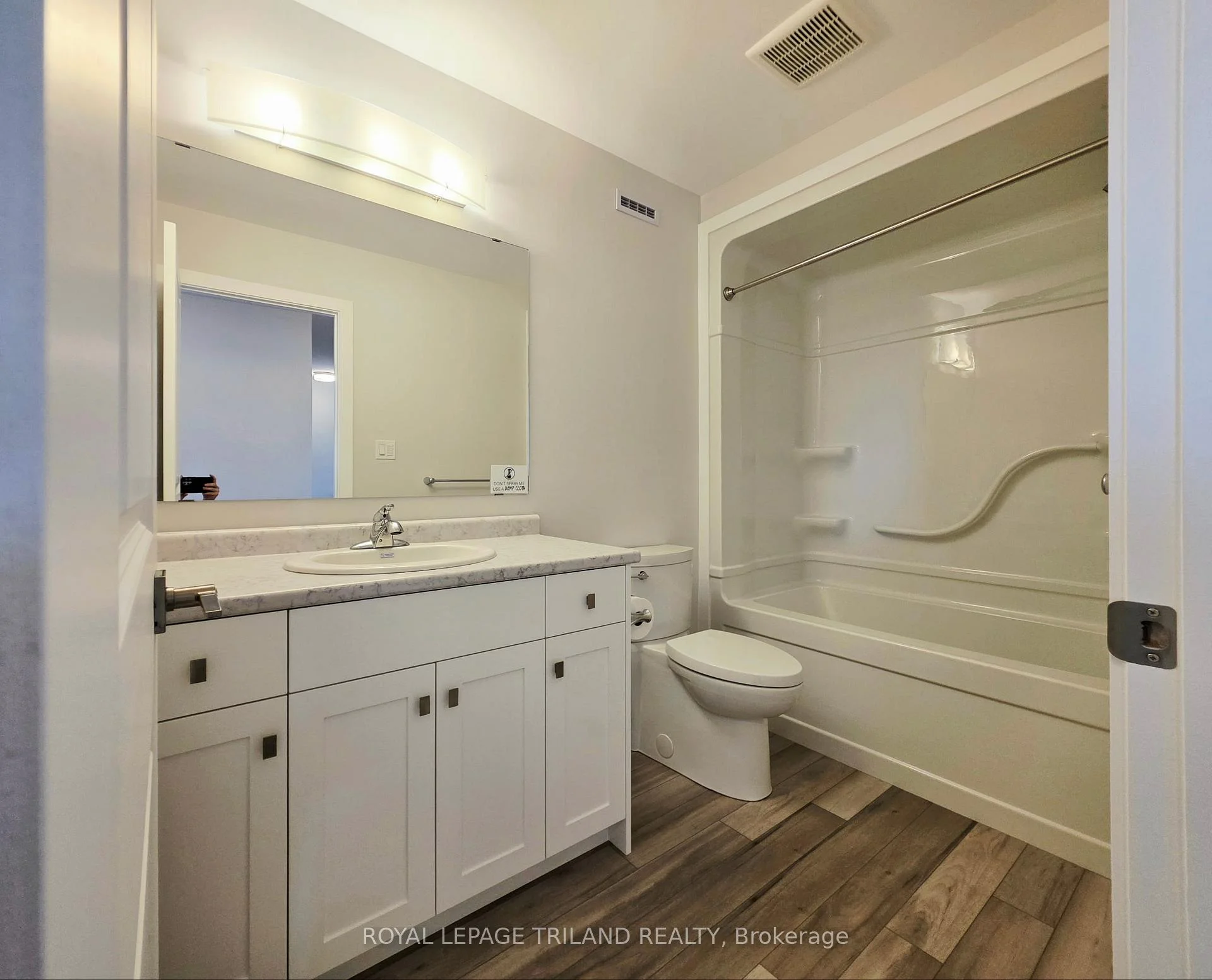 Photo 31 of 111 Styles Drive, St. Thomas — HOMEH