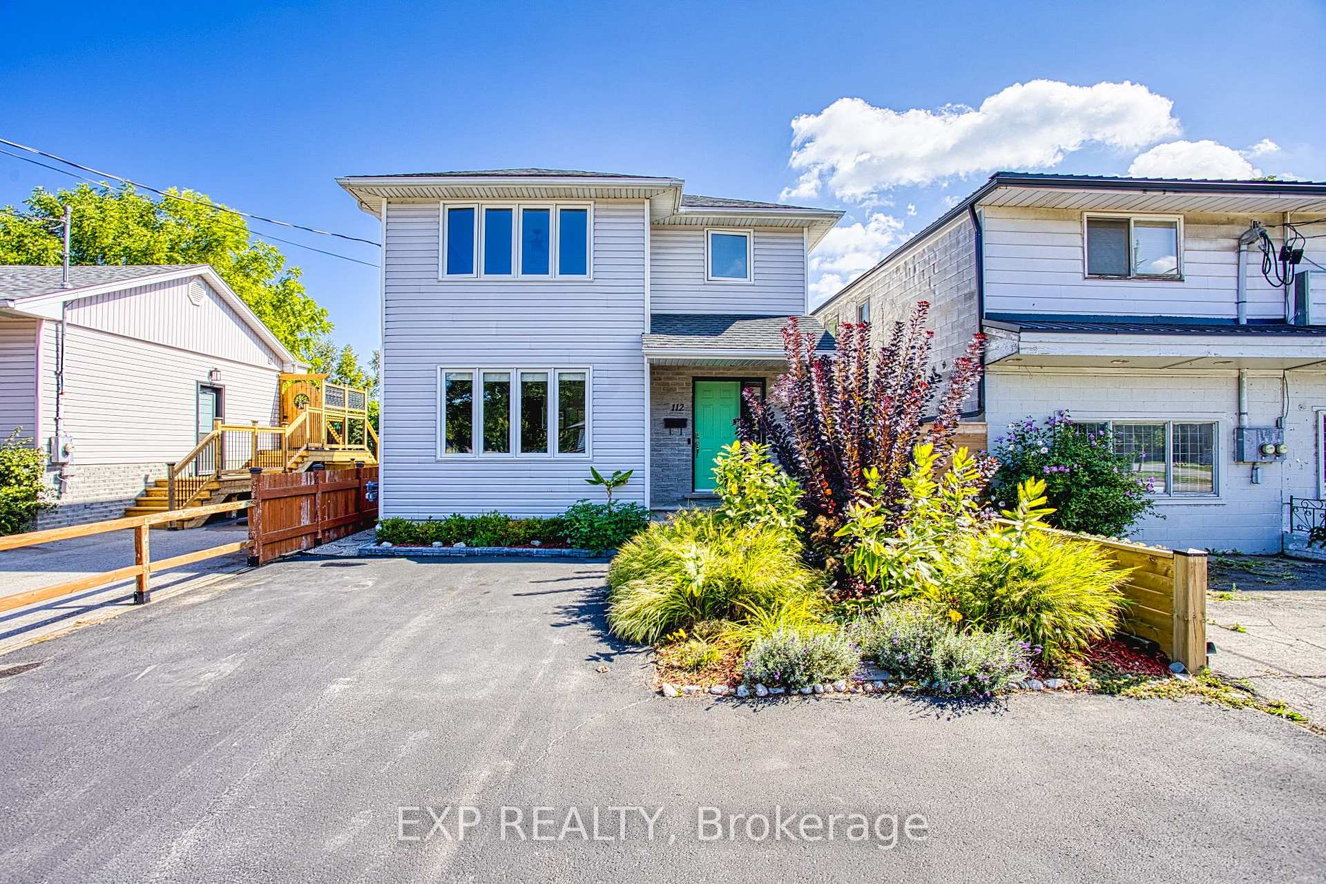 Photo 2 of 112 Arthur Street, St. Catharines, Port Weller — HOMEH