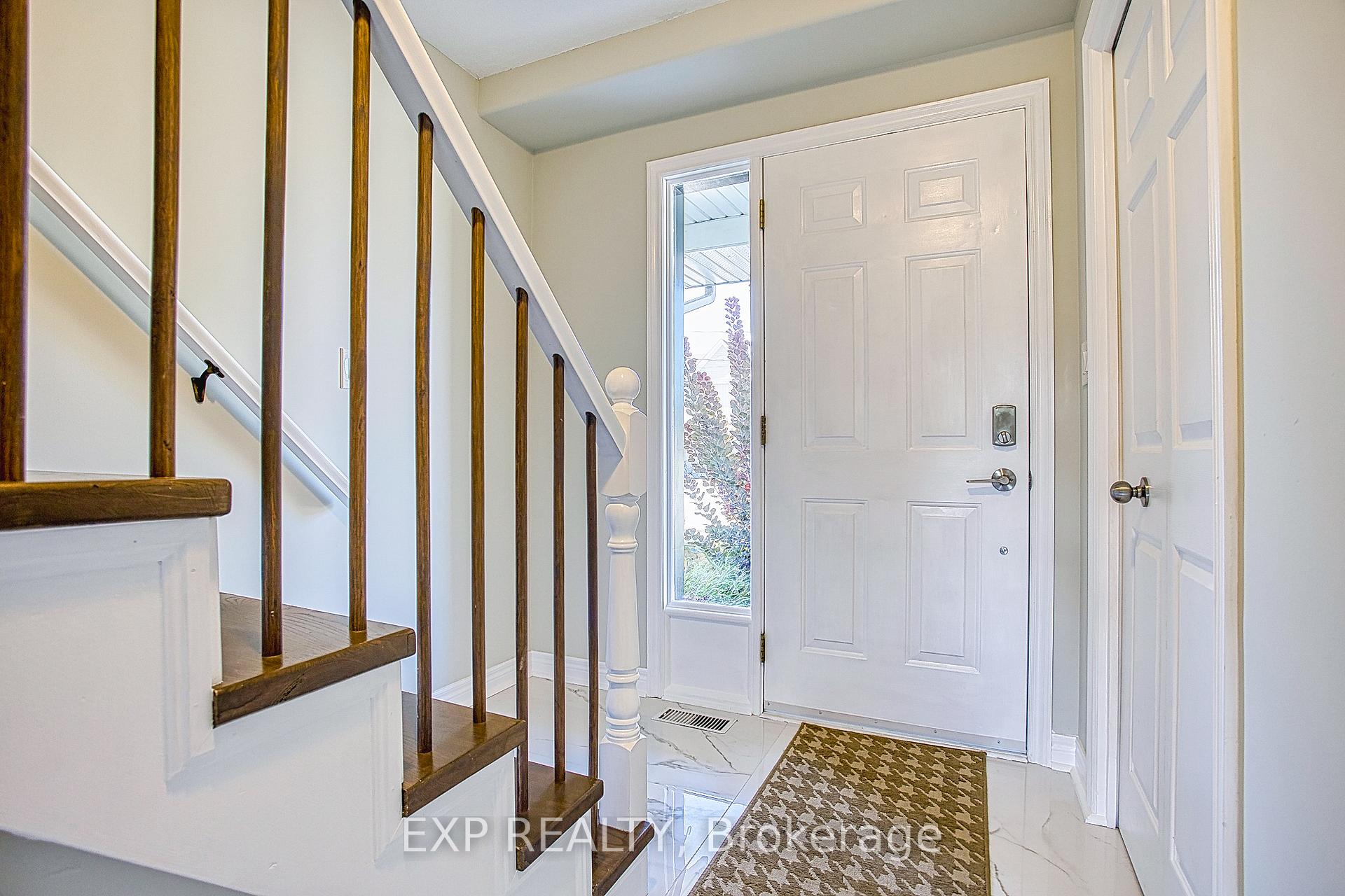 Photo 5 of 112 Arthur Street, St. Catharines, Port Weller — HOMEH