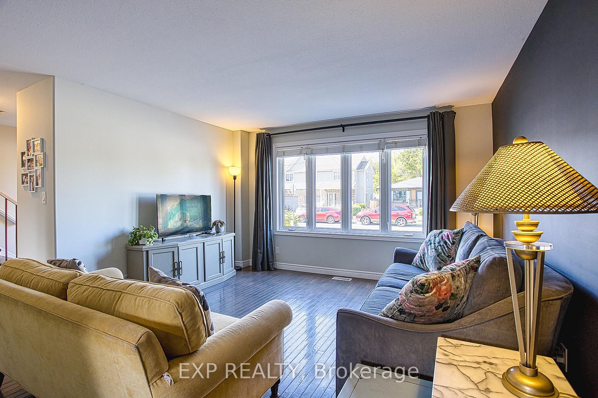 Photo 7 of 112 Arthur Street, St. Catharines, Port Weller — HOMEH
