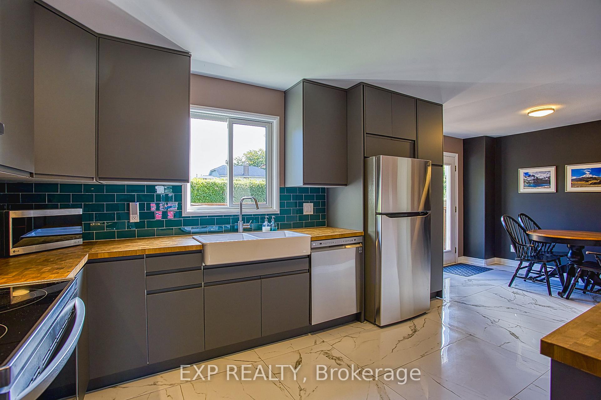 Photo 12 of 112 Arthur Street, St. Catharines, Port Weller — HOMEH