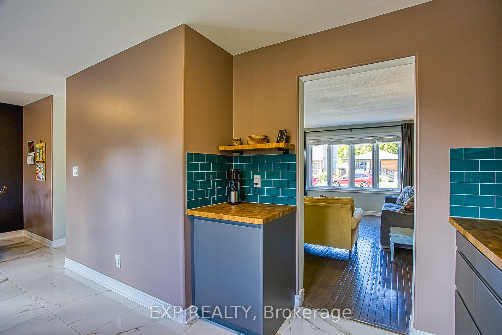 Photo 13 of 112 Arthur Street, St. Catharines, Port Weller — HOMEH