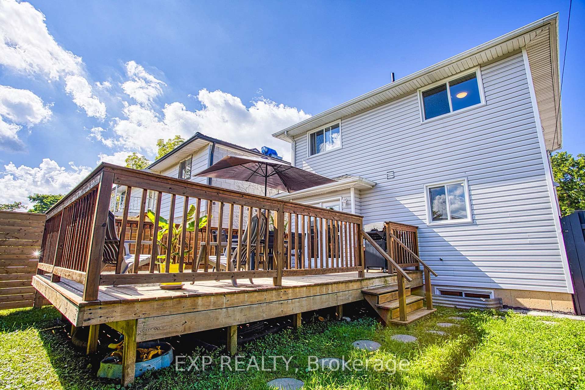 Photo 30 of 112 Arthur Street, St. Catharines, Port Weller — HOMEH