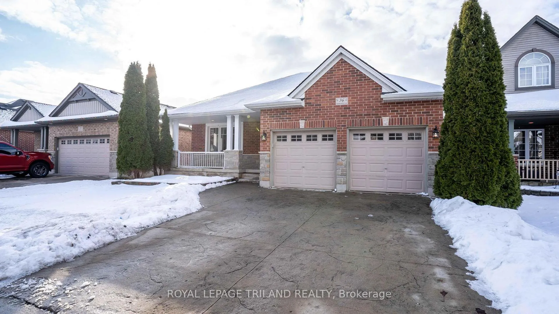Photo 2 of 36 Hummingbird Lane, St. Thomas — HOMEH