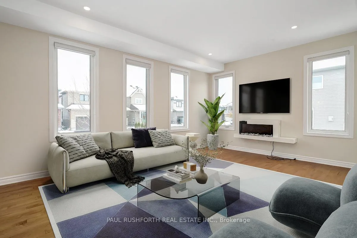 Photo 5 of 115 Discovery Crescent, Ottawa, Stittsville (North) — HOMEH