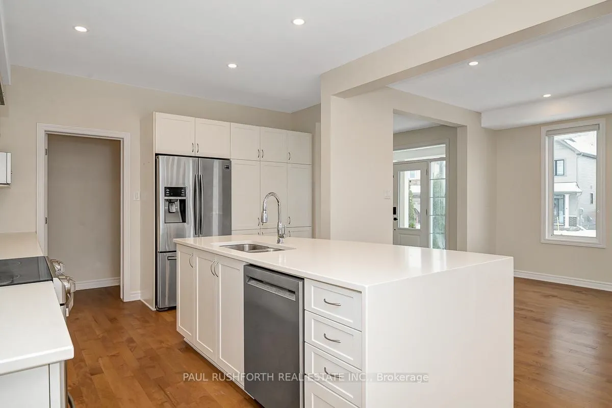 Photo 12 of 115 Discovery Crescent, Ottawa, Stittsville (North) — HOMEH
