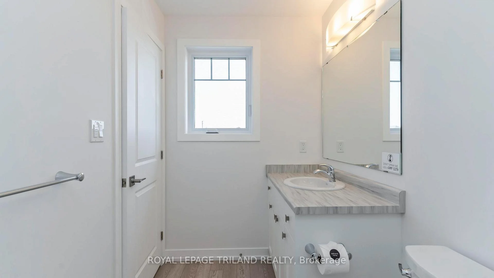 Photo 15 of 118 Styles Drive, St. Thomas — HOMEH
