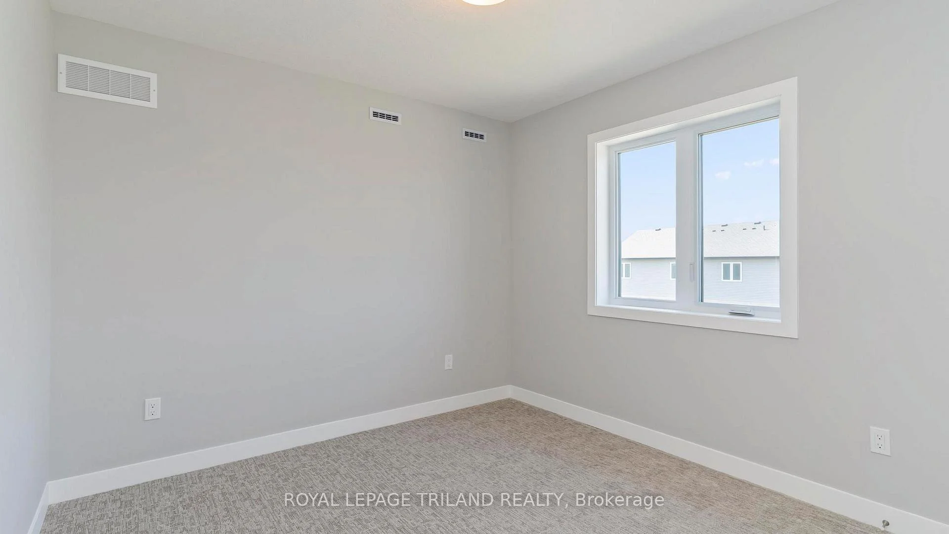 Photo 17 of 118 Styles Drive, St. Thomas — HOMEH