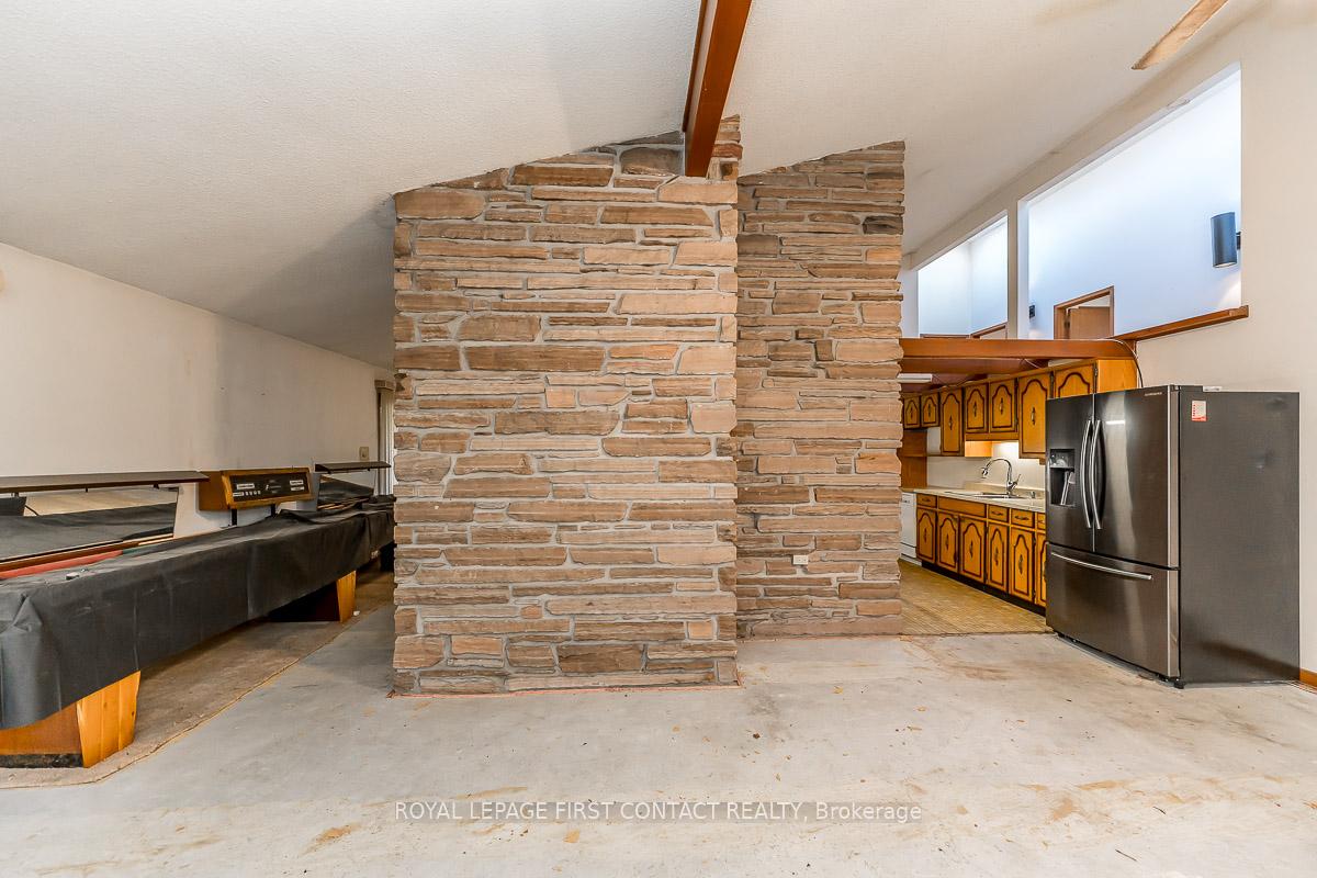 Photo 10 of 11707 27 County Road, Springwater, Rural Springwater — HOMEH