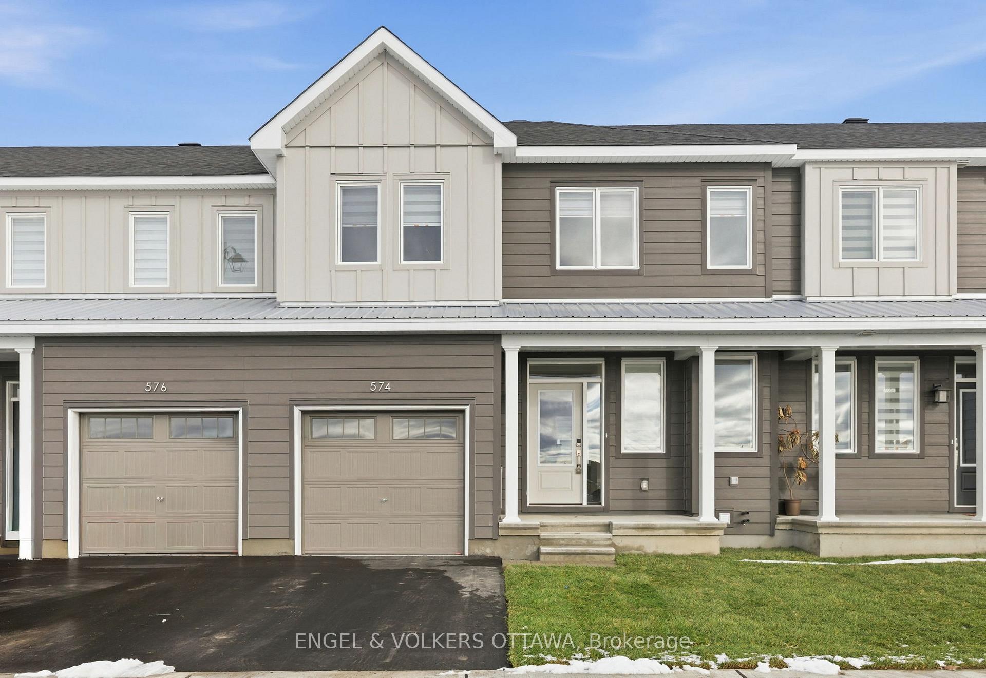 Photo 1 of 574 Oldenburg Avenue, Ottawa, Btwn Franktown Rd. & Fallowfield Rd. — HOMEH