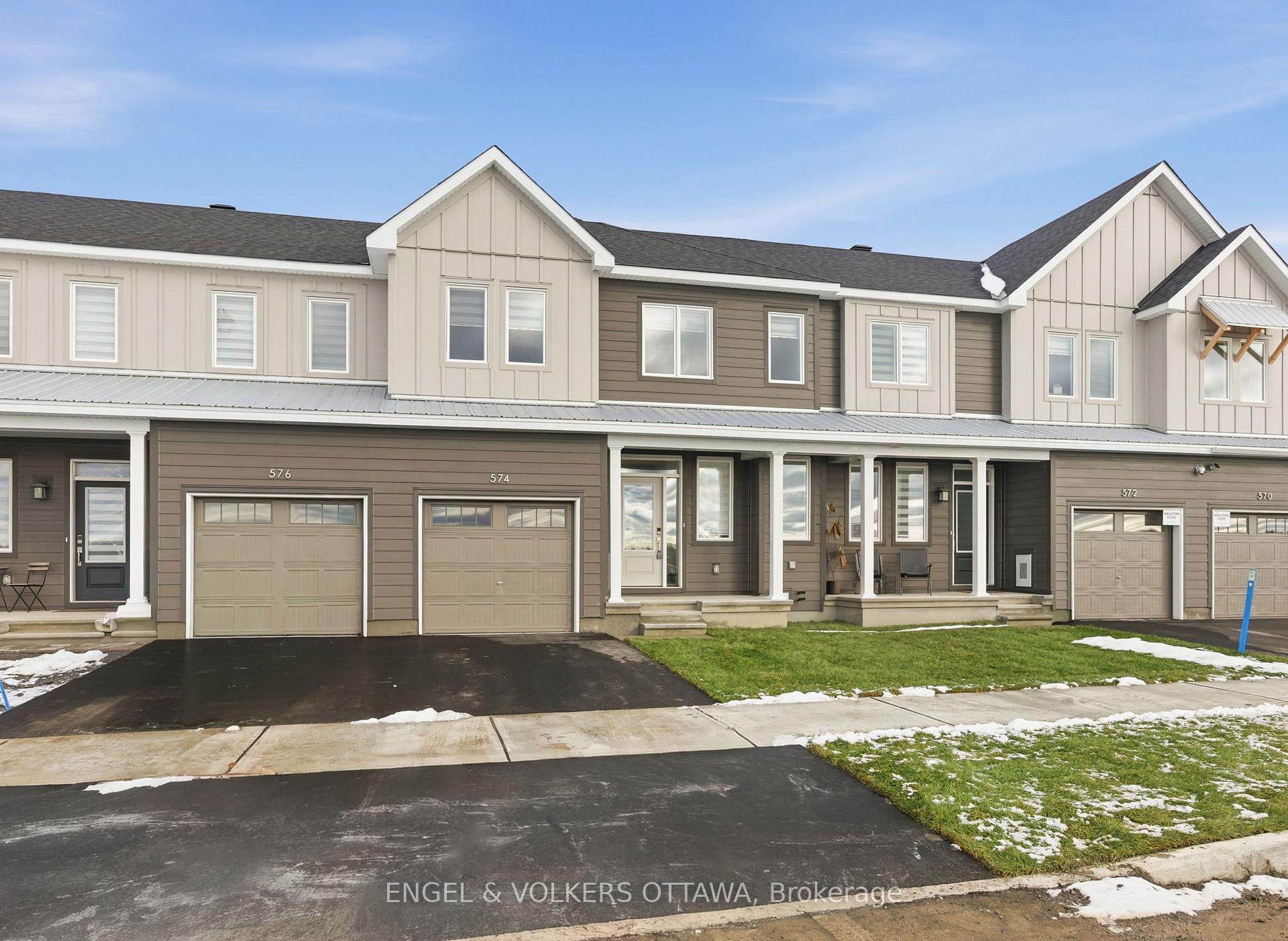 Photo 2 of 574 Oldenburg Avenue, Ottawa, Btwn Franktown Rd. & Fallowfield Rd. — HOMEH