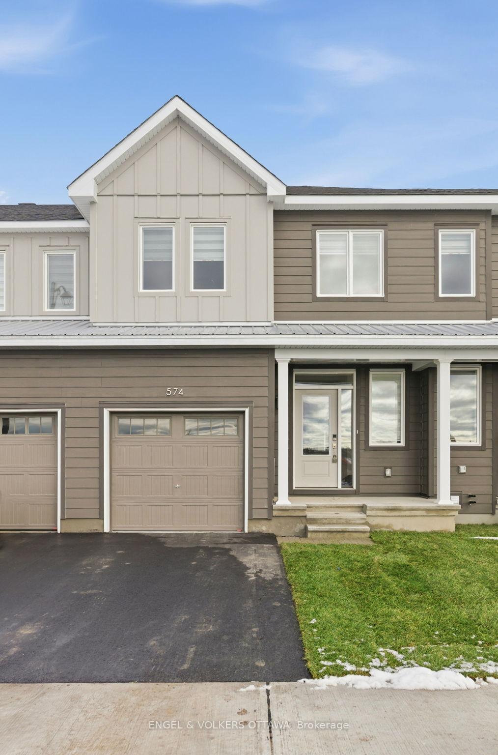 Photo 3 of 574 Oldenburg Avenue, Ottawa, Btwn Franktown Rd. & Fallowfield Rd. — HOMEH