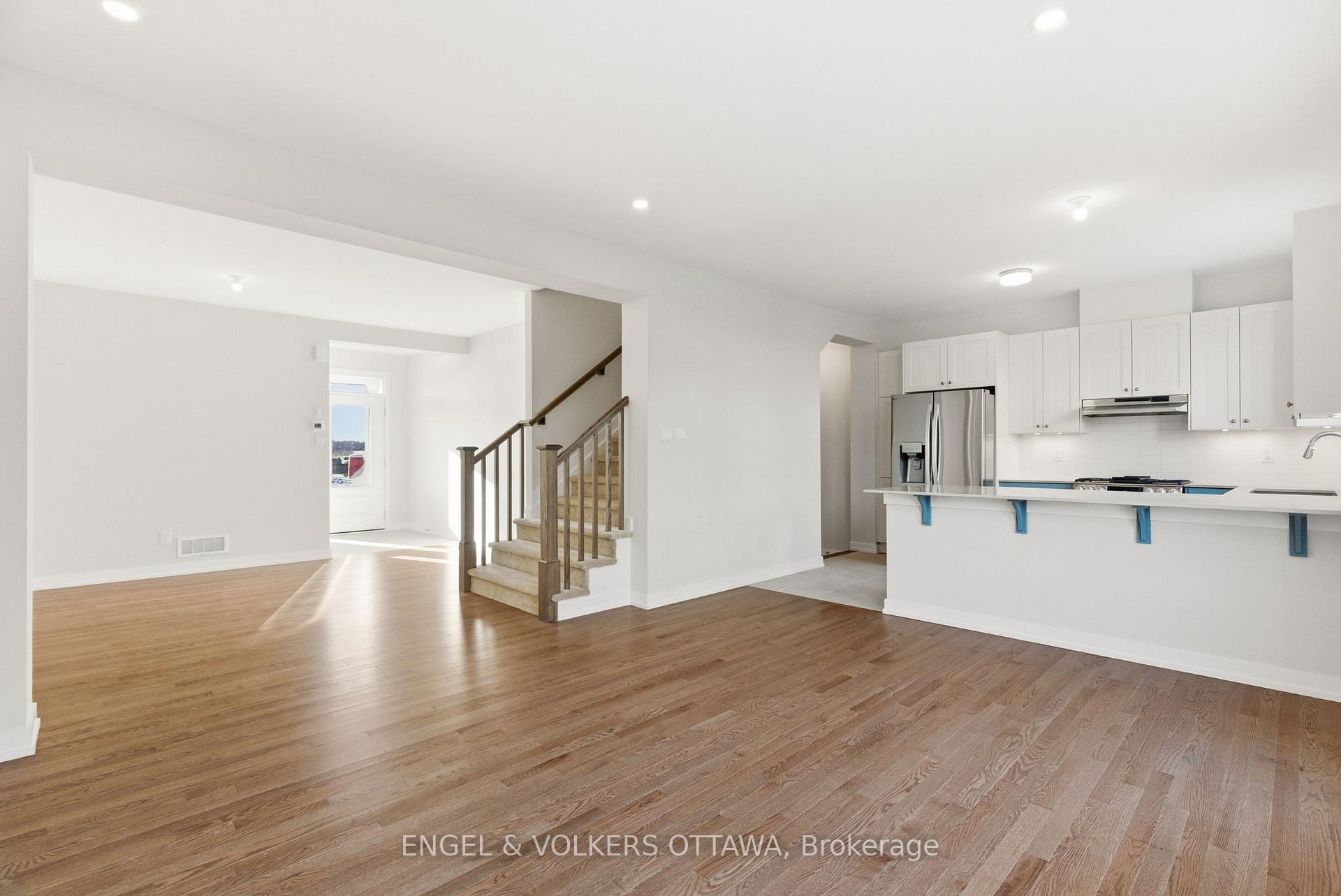 Photo 11 of 574 Oldenburg Avenue, Ottawa, Btwn Franktown Rd. & Fallowfield Rd. — HOMEH
