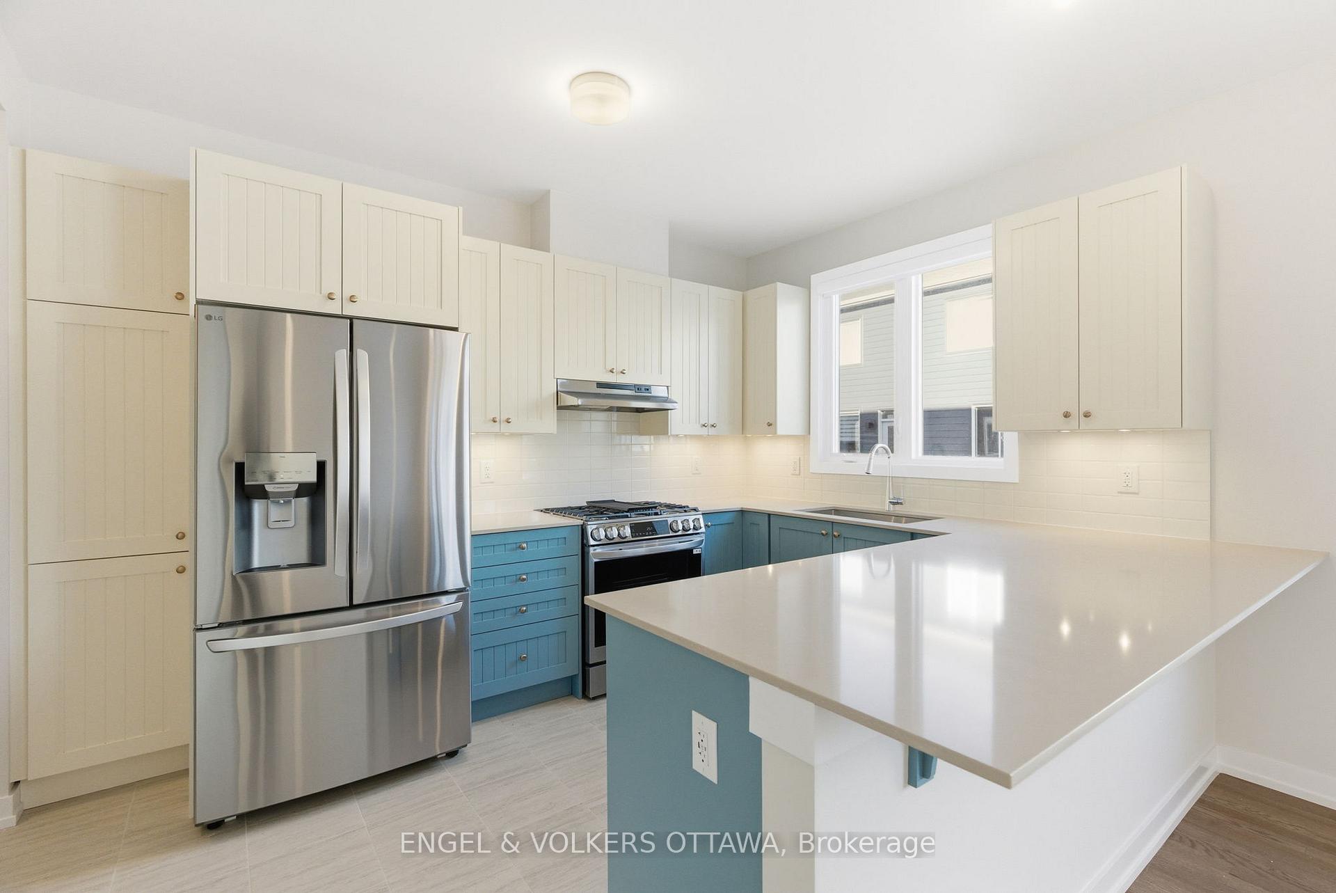 Photo 16 of 574 Oldenburg Avenue, Ottawa, Btwn Franktown Rd. & Fallowfield Rd. — HOMEH