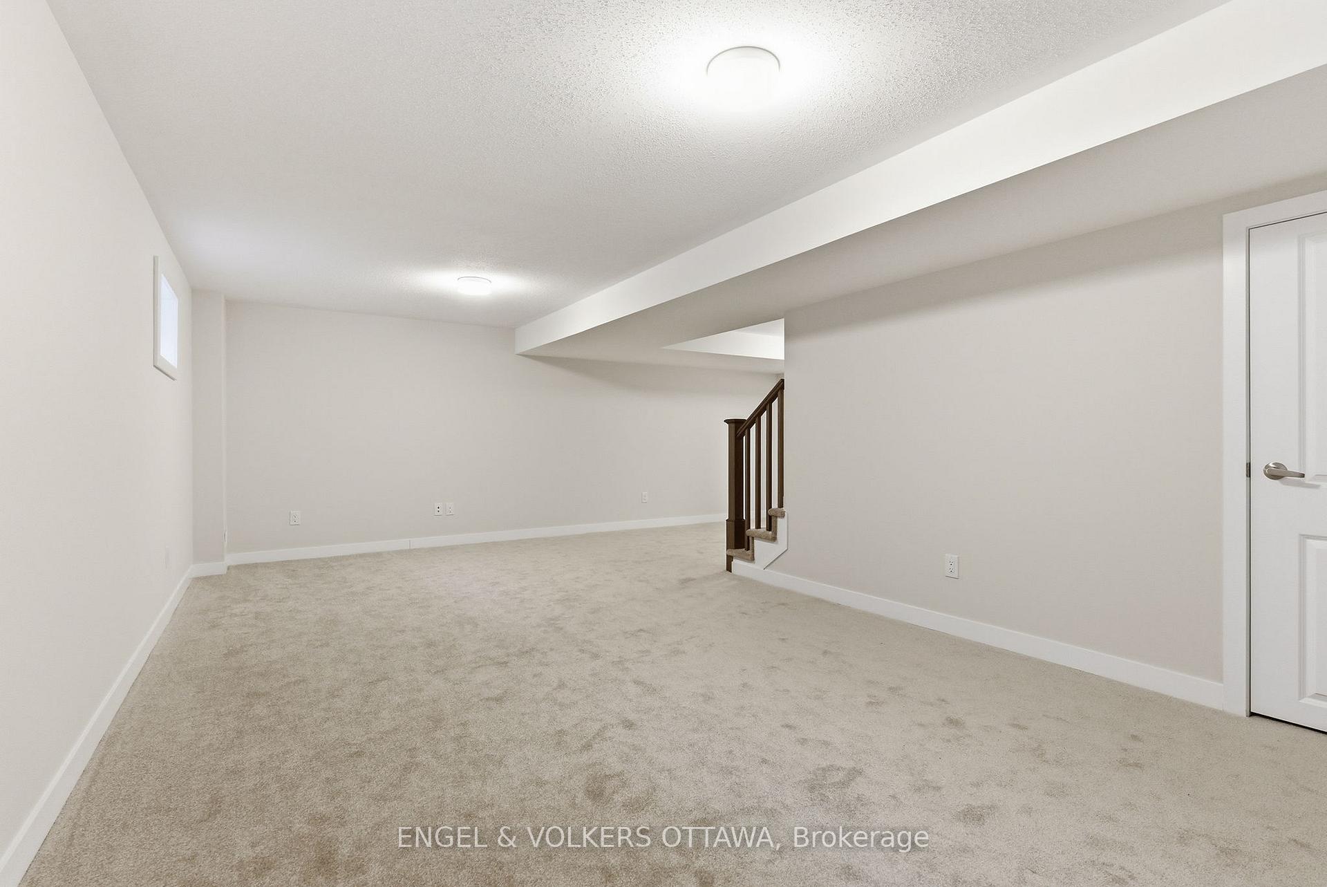 Photo 38 of 574 Oldenburg Avenue, Ottawa, Btwn Franktown Rd. & Fallowfield Rd. — HOMEH