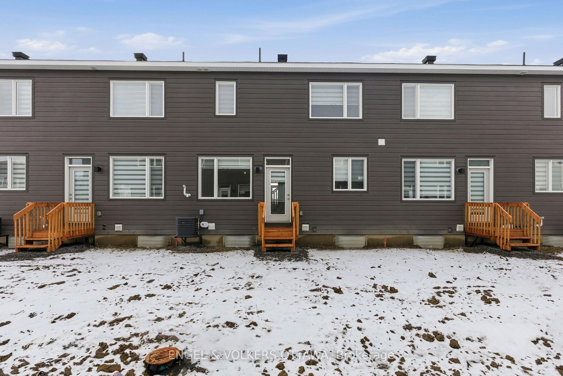 Photo 39 of 574 Oldenburg Avenue, Ottawa, Btwn Franktown Rd. & Fallowfield Rd. — HOMEH