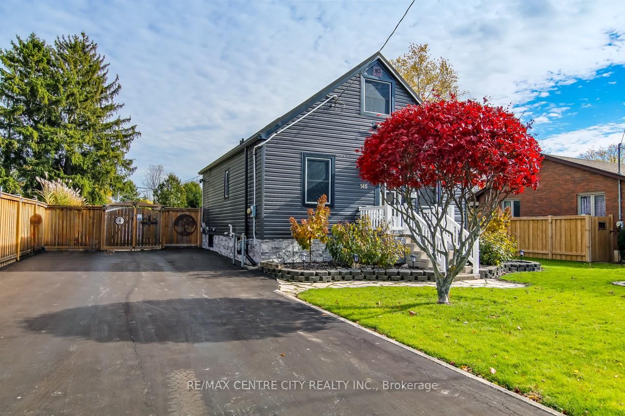 Photo 2 of 145 Hughes Street, St. Thomas — HOMEH