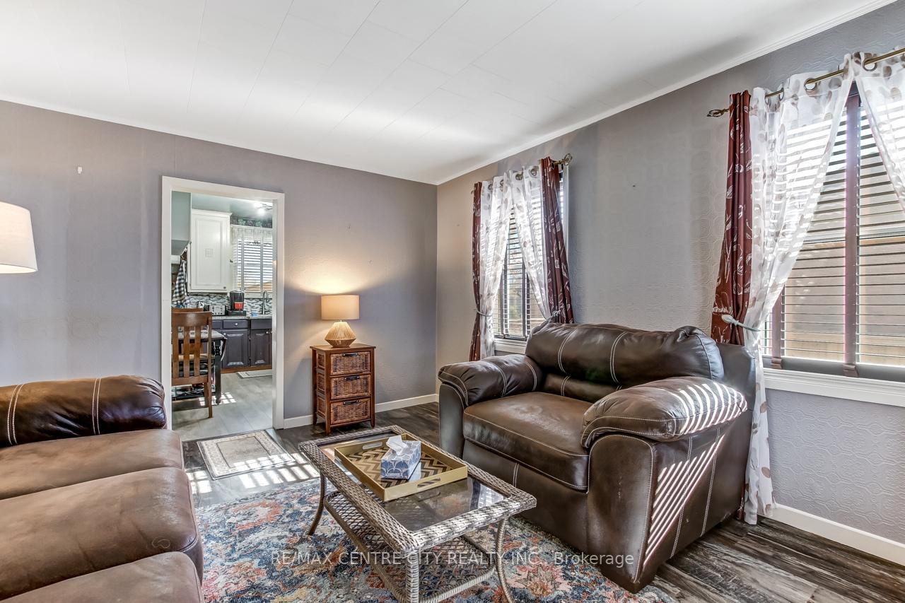 Photo 5 of 145 Hughes Street, St. Thomas — HOMEH