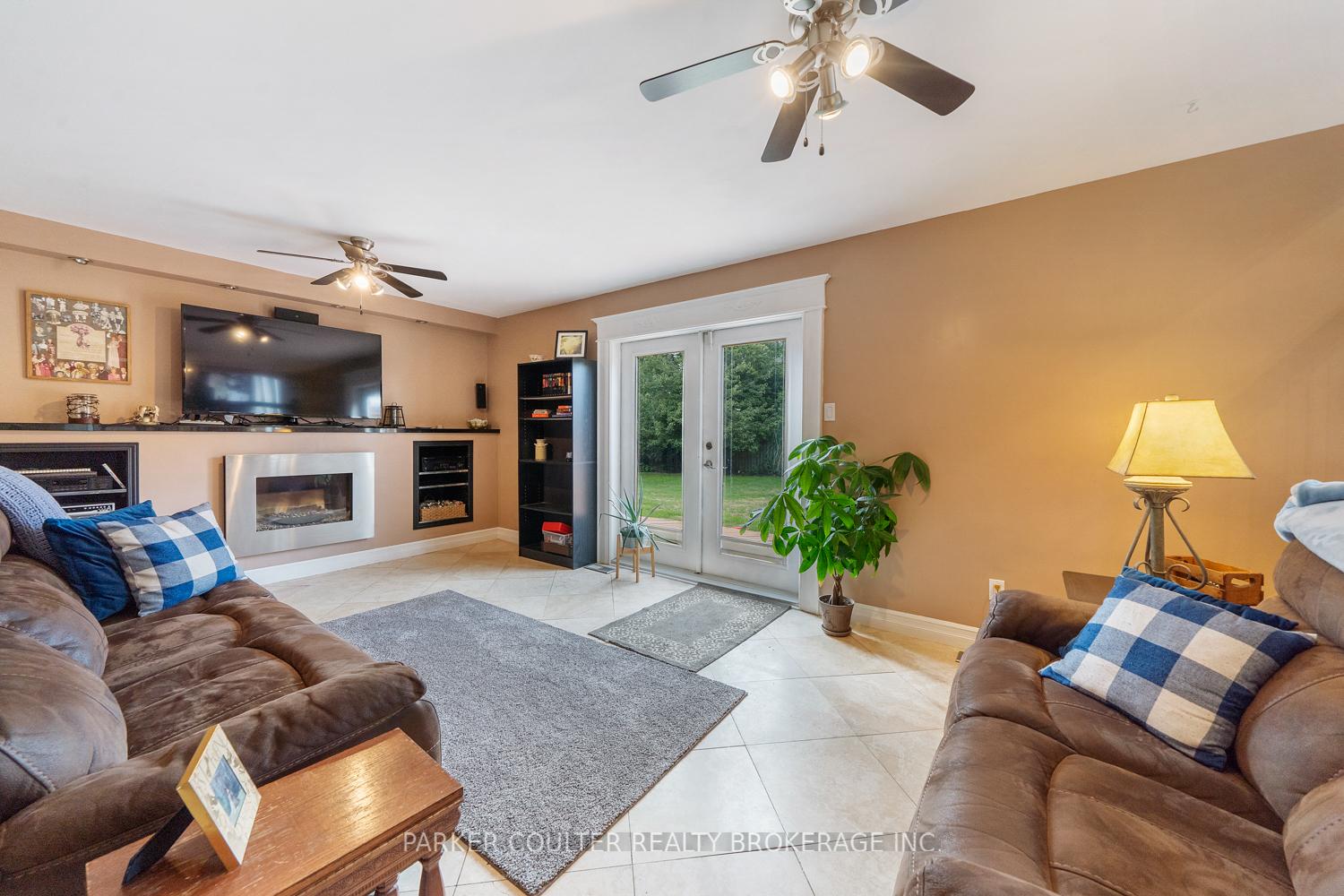 Photo 7 of 30 Cedar Creek Road, Springwater, Midhurst — HOMEH