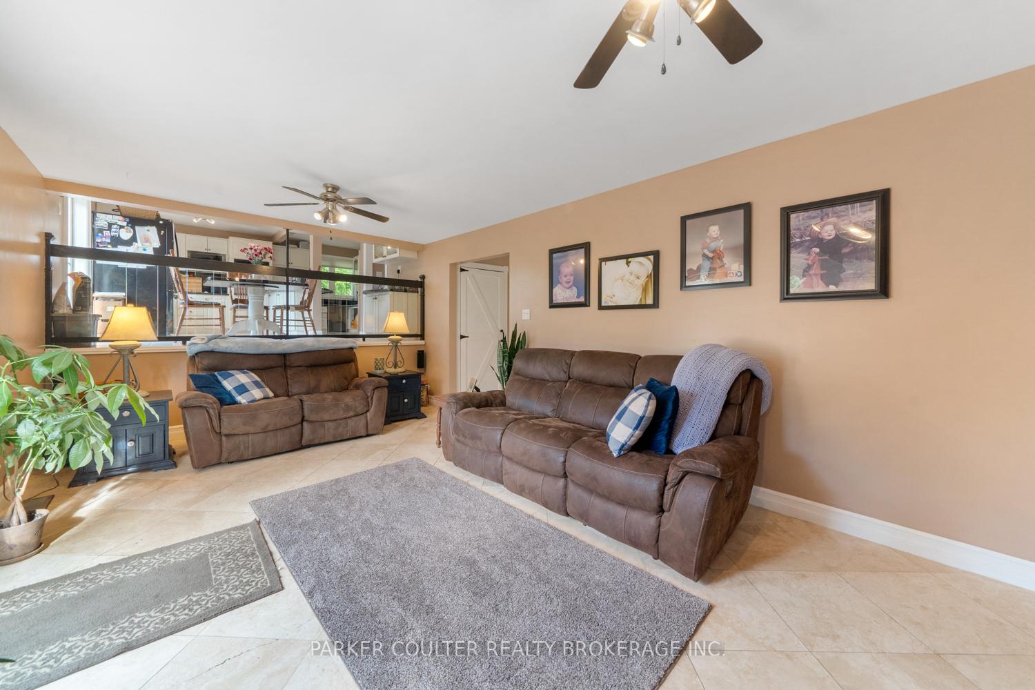Photo 10 of 30 Cedar Creek Road, Springwater, Midhurst — HOMEH