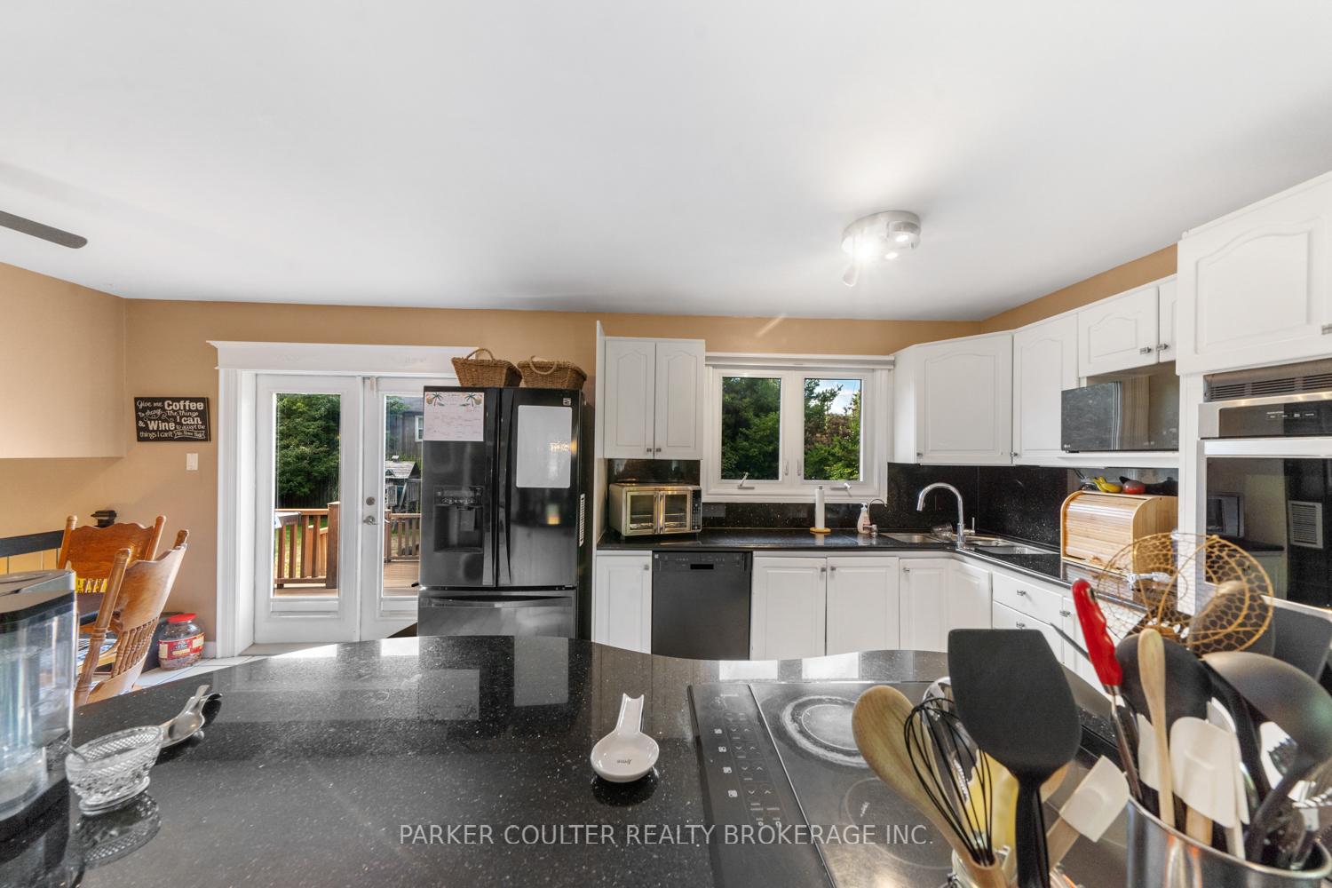Photo 18 of 30 Cedar Creek Road, Springwater, Midhurst — HOMEH