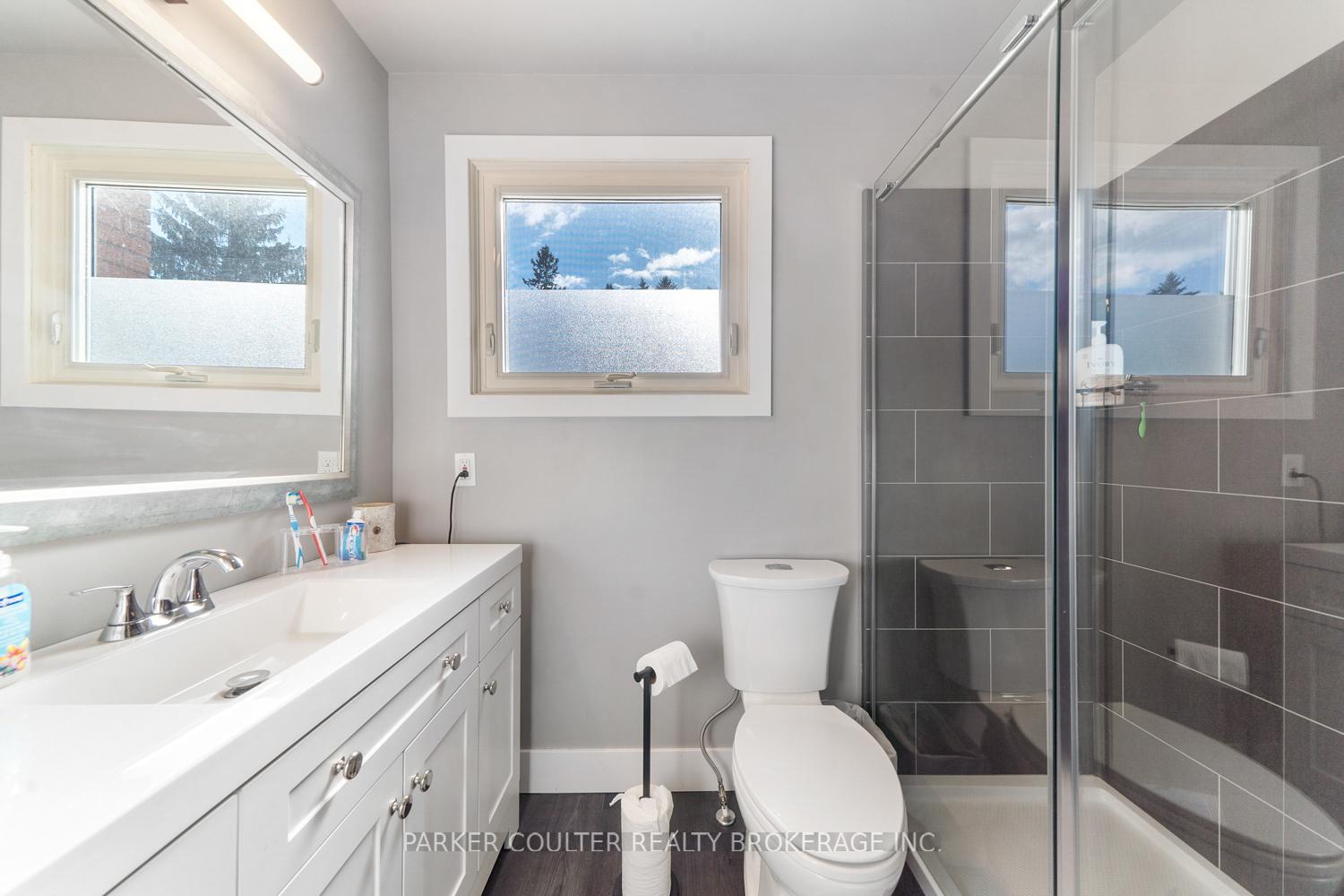 Photo 31 of 30 Cedar Creek Road, Springwater, Midhurst — HOMEH