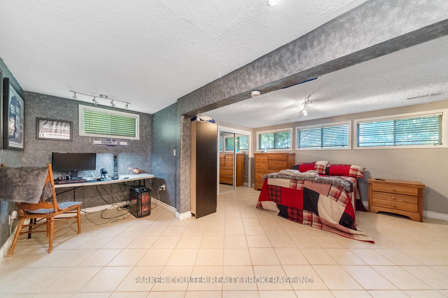 Photo 33 of 30 Cedar Creek Road, Springwater, Midhurst — HOMEH