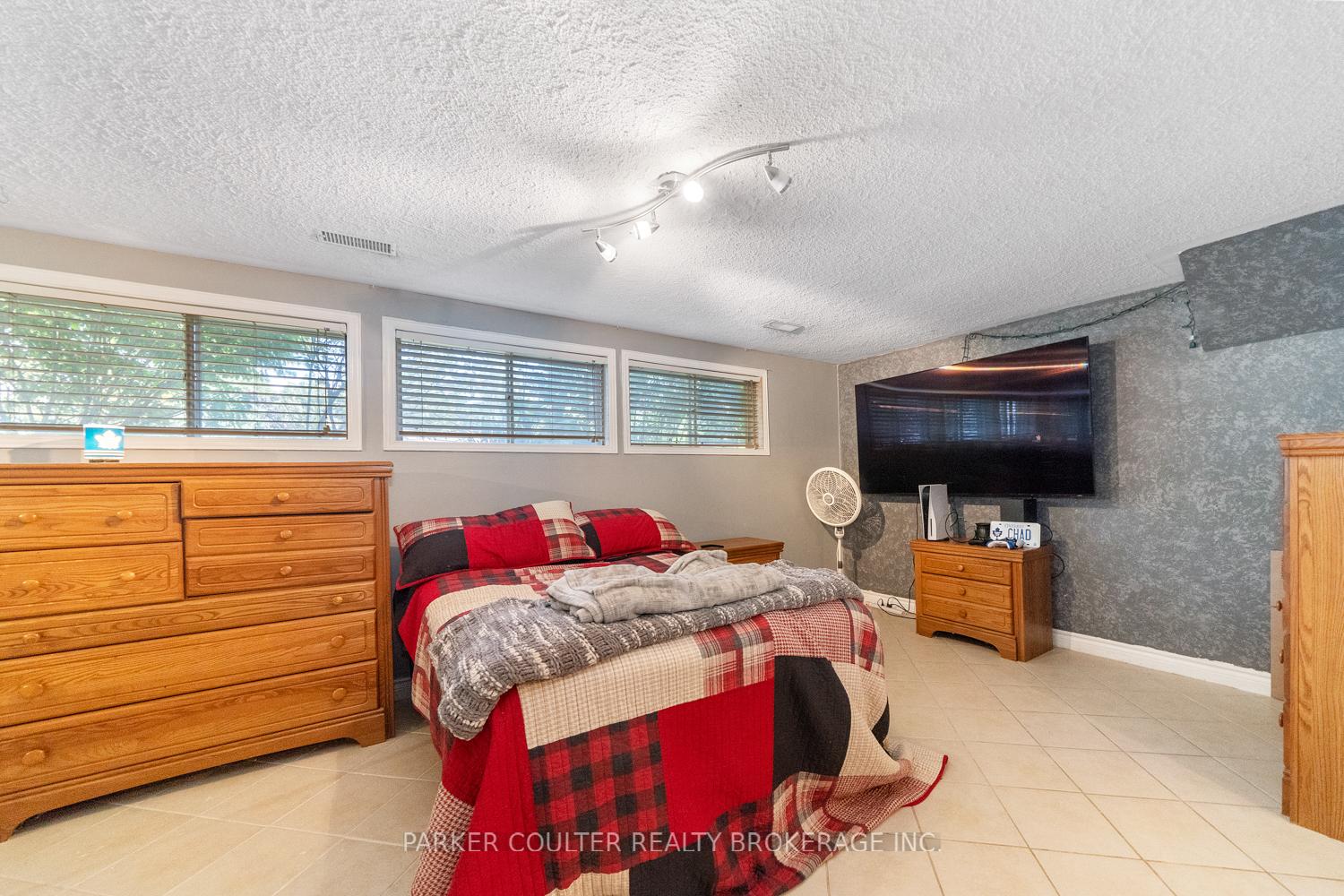 Photo 34 of 30 Cedar Creek Road, Springwater, Midhurst — HOMEH
