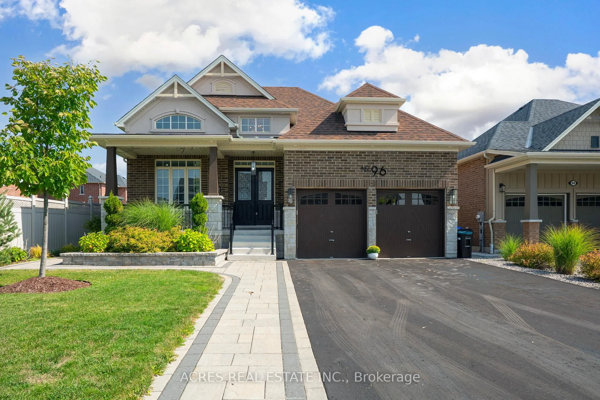 Photo 1 of 96 Redmond Crescent, Springwater, Centre Vespra — HOMEH