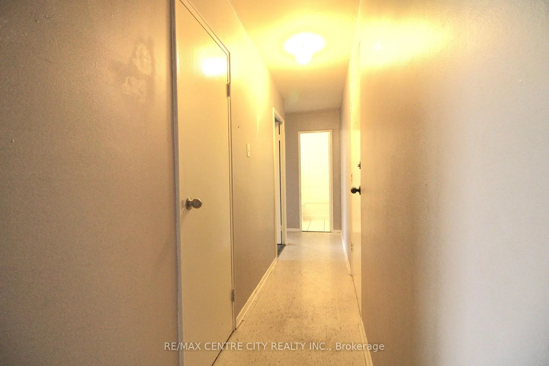 Photo 9 of Unit 18, 18 Holland Street, St. Thomas — HOMEH