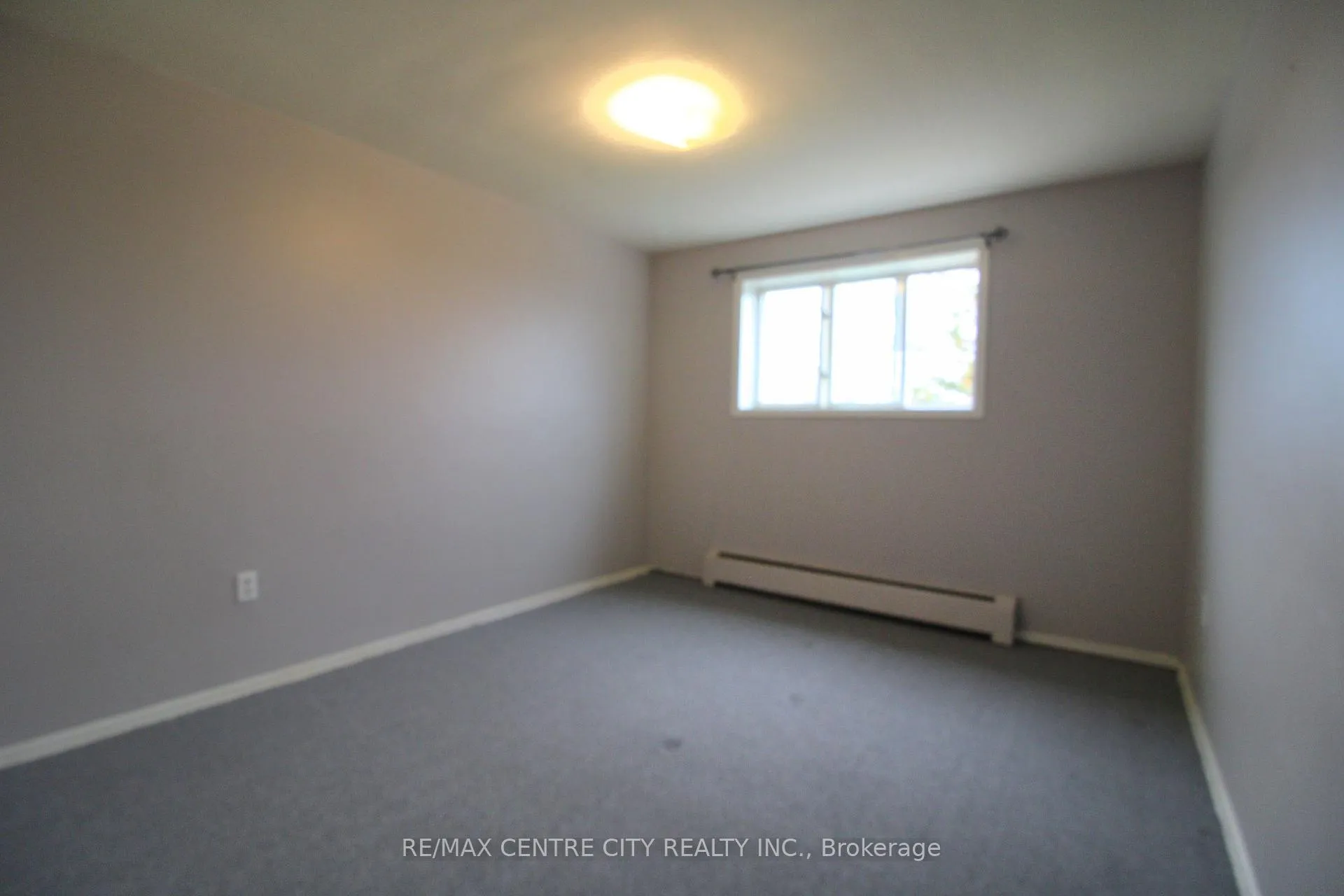 Photo 10 of Unit 18, 18 Holland Street, St. Thomas — HOMEH