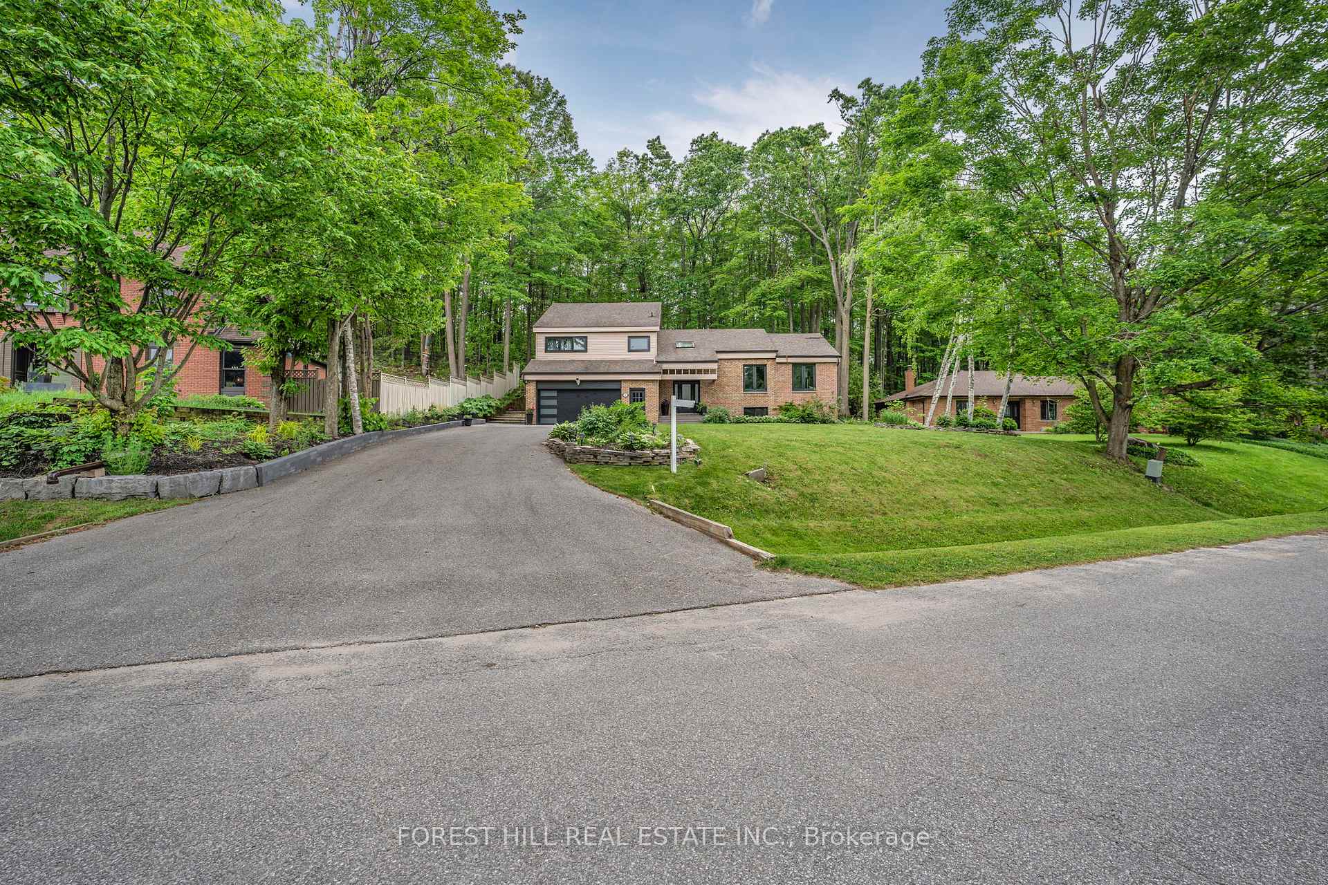 Photo 2 of 8 Frid Boulevard, Springwater, Midhurst — HOMEH