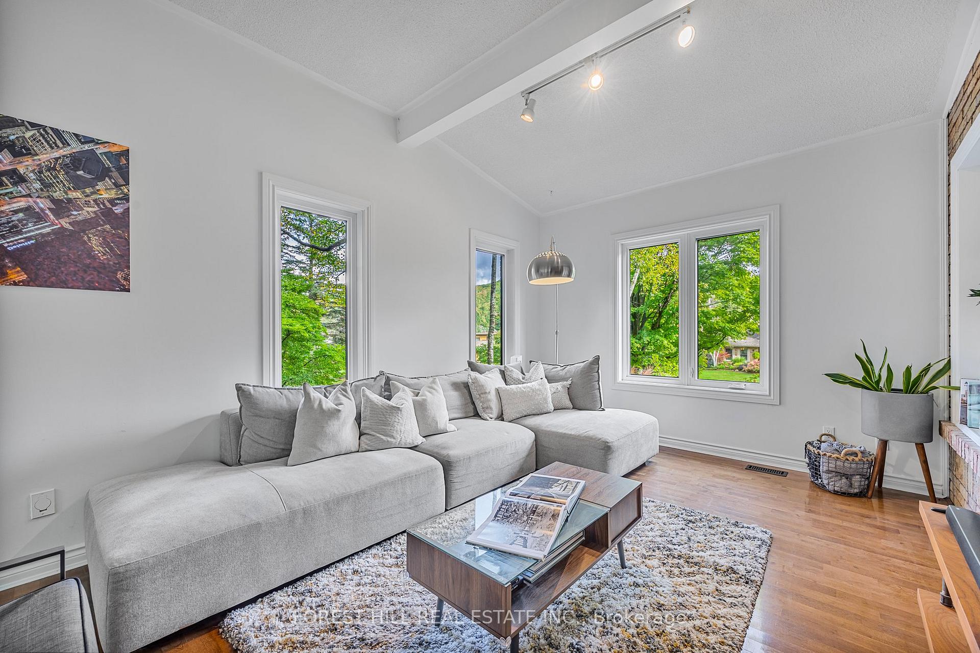Photo 13 of 8 Frid Boulevard, Springwater, Midhurst — HOMEH