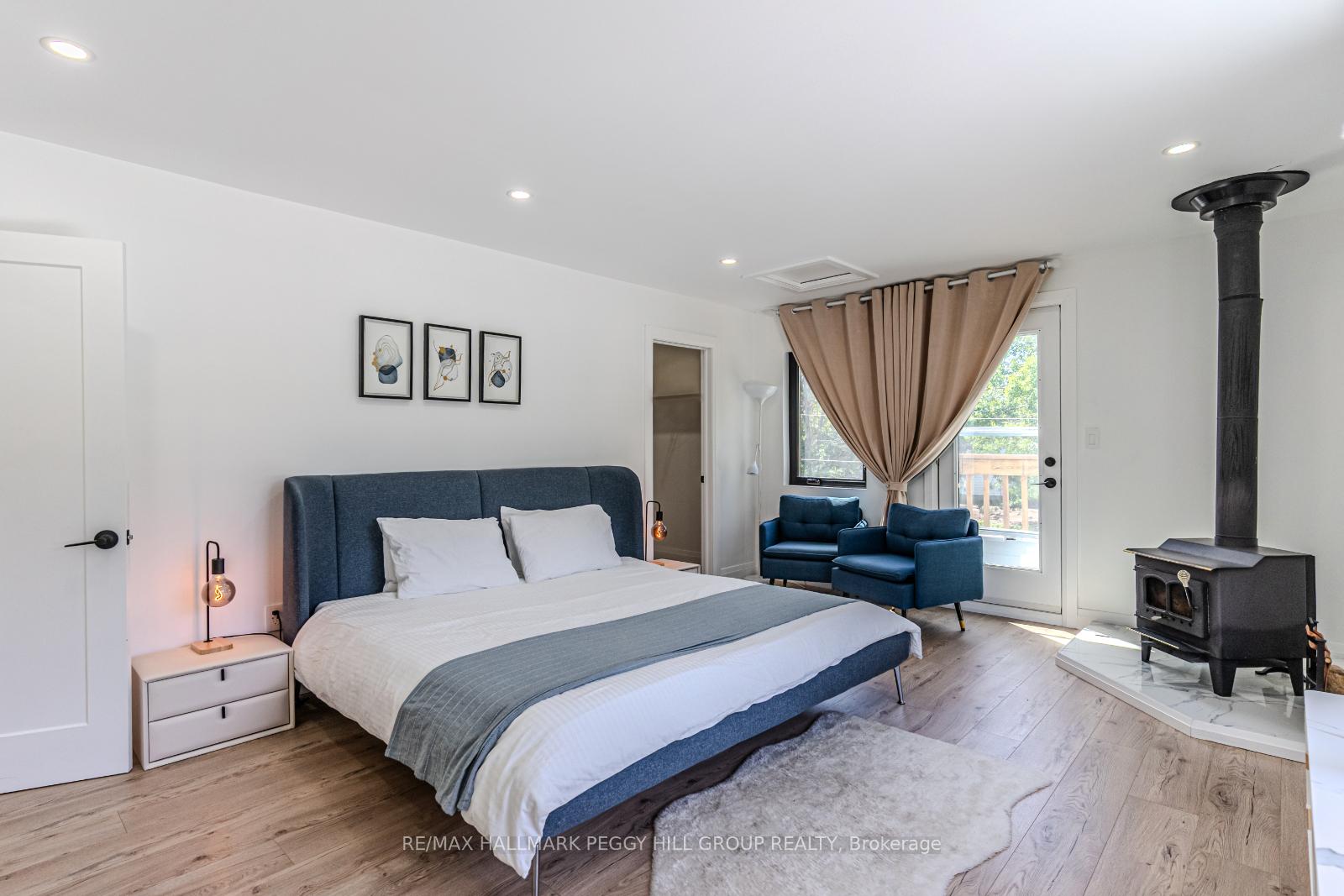 Photo 9 of 20 Hillview Crescent, Springwater, Rural Springwater — HOMEH