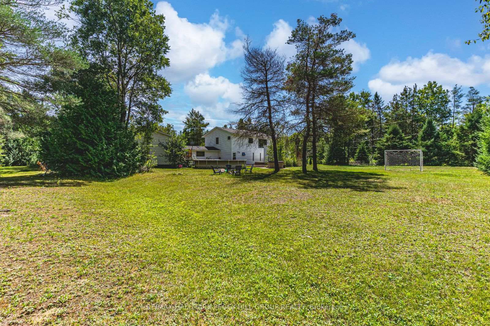 Photo 27 of 20 Hillview Crescent, Springwater, Rural Springwater — HOMEH