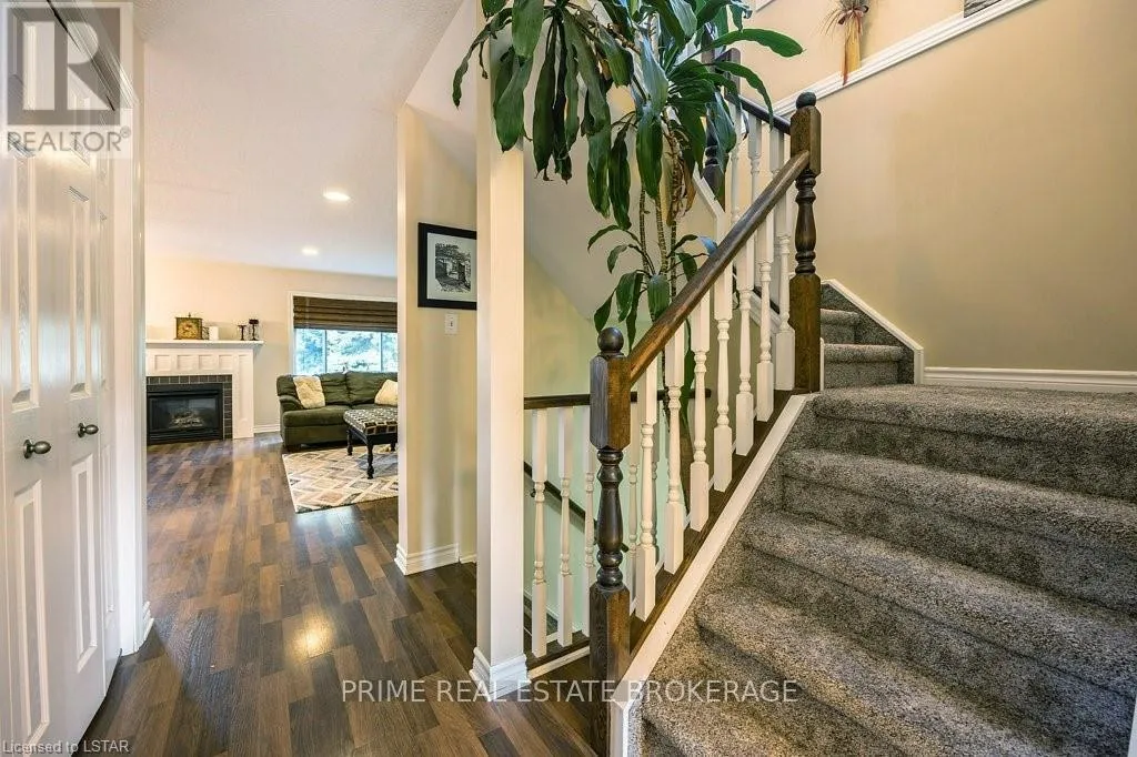 Photo 4 of 6 Peach Tree Boulevard, St. Thomas — HOMEH
