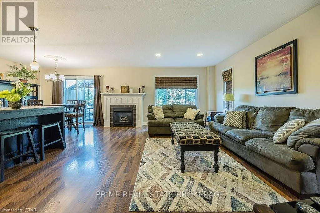 Photo 5 of 6 Peach Tree Boulevard, St. Thomas — HOMEH