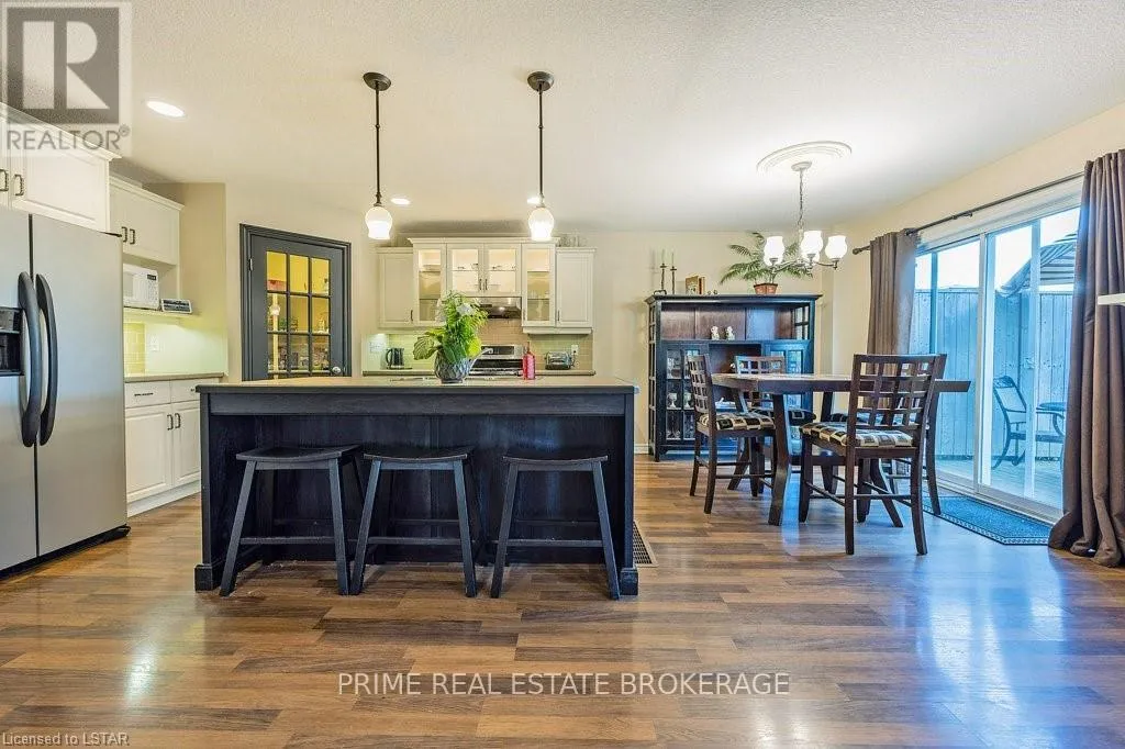 Photo 7 of 6 Peach Tree Boulevard, St. Thomas — HOMEH