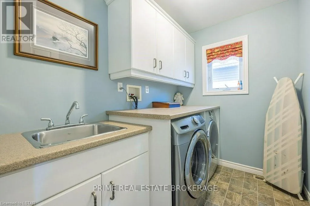 Photo 15 of 6 Peach Tree Boulevard, St. Thomas — HOMEH