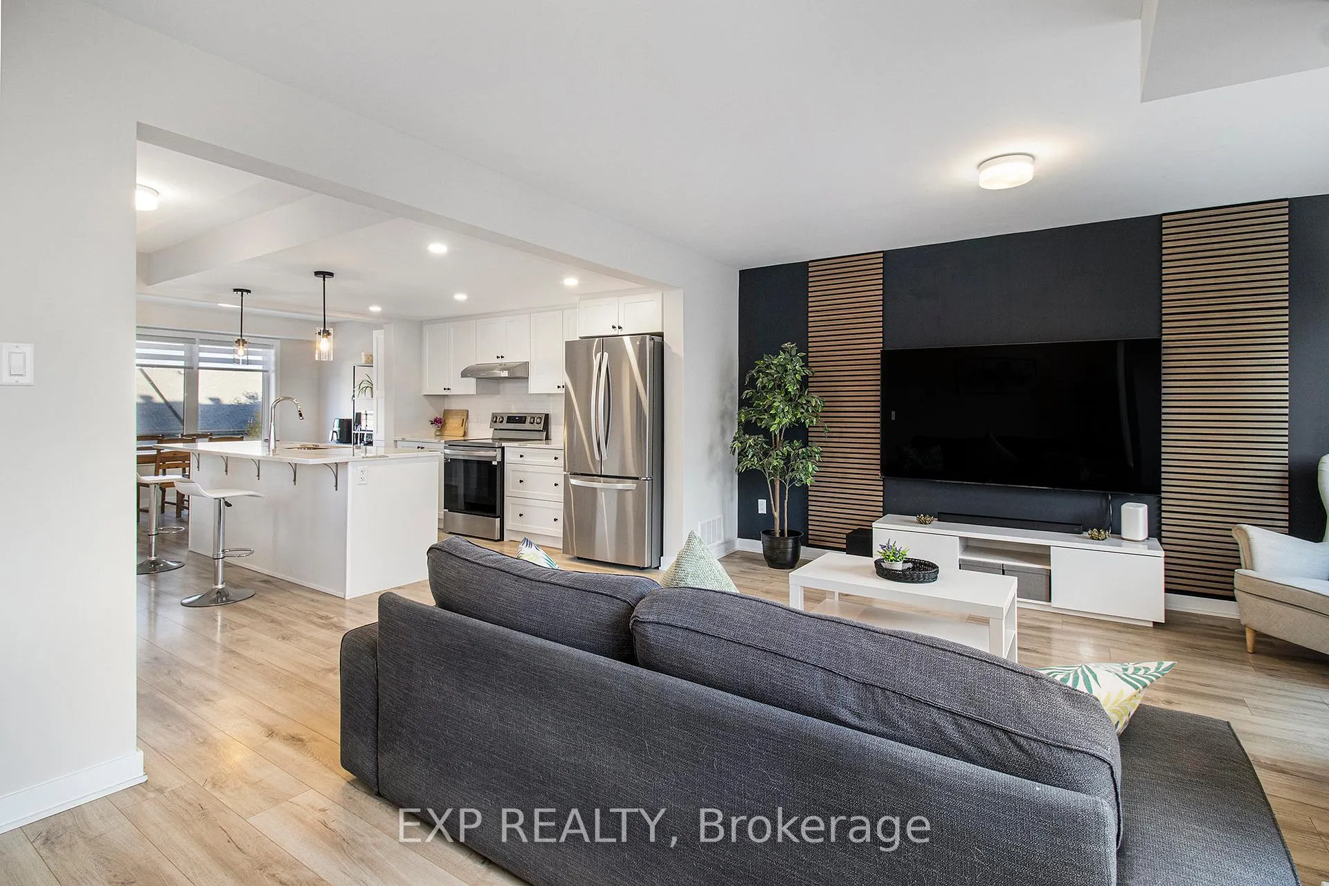 Photo 6 of 754 Kinstead Private, Ottawa, Stittsville (North) — HOMEH