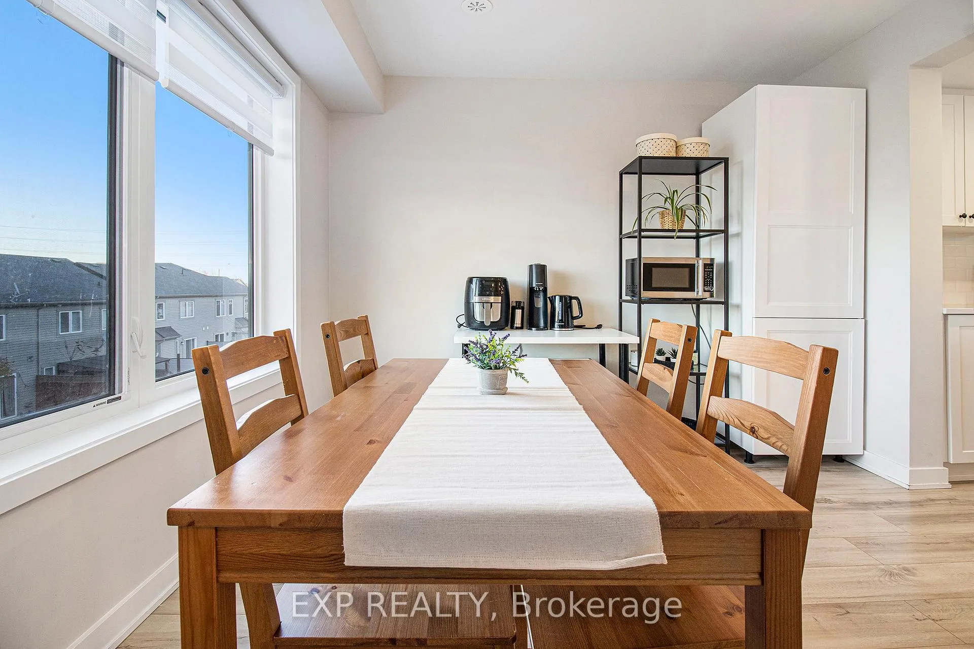 Photo 10 of 754 Kinstead Private, Ottawa, Stittsville (North) — HOMEH