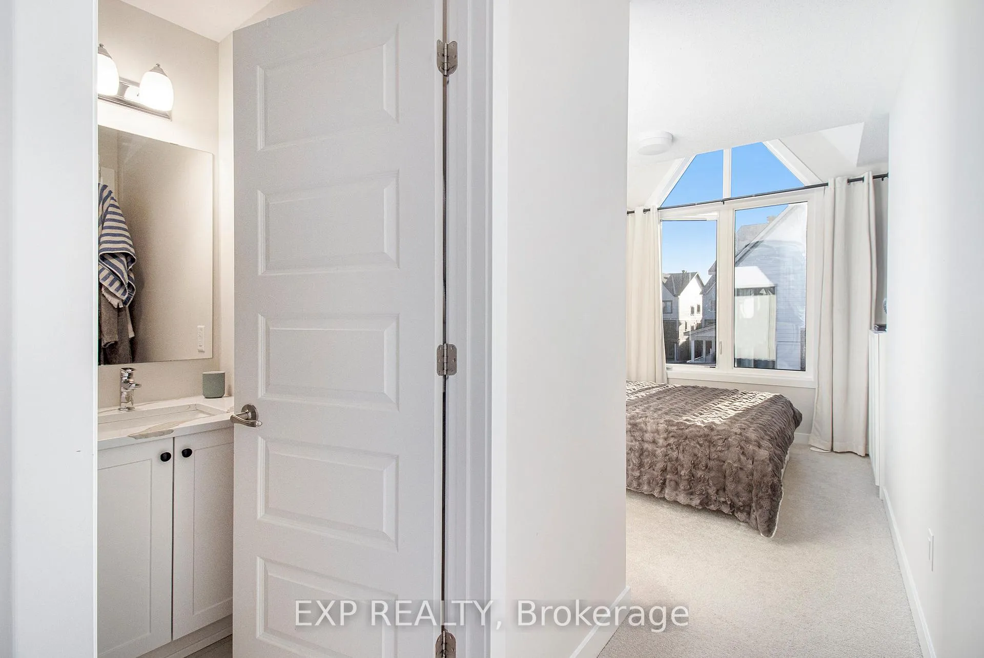Photo 17 of 754 Kinstead Private, Ottawa, Stittsville (North) — HOMEH