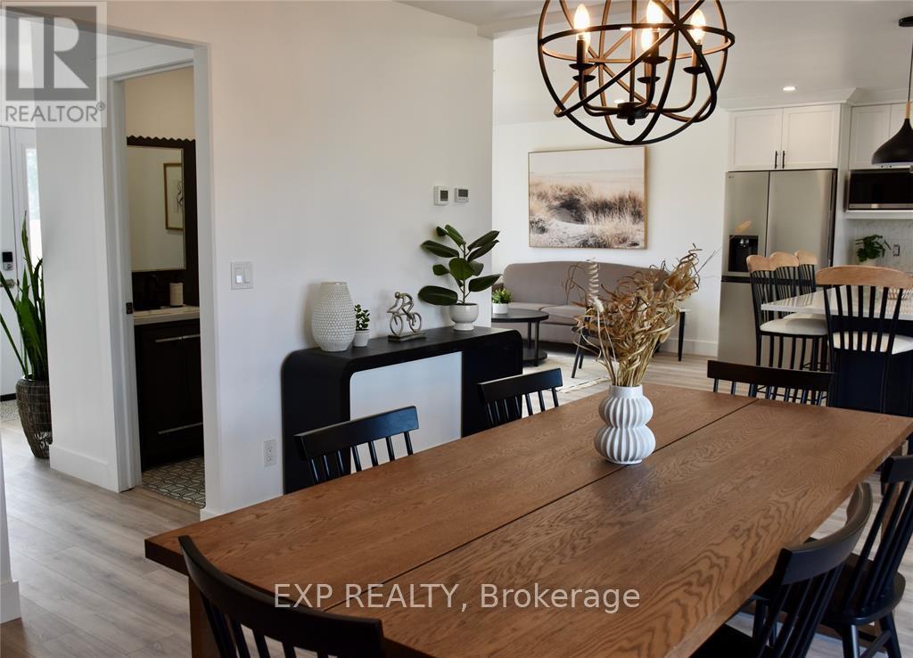Photo 5 of 1193 Emily Street, St. Clair — HOMEH