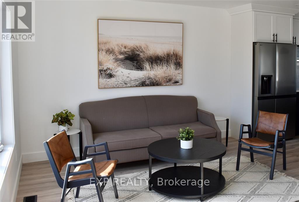 Photo 7 of 1193 Emily Street, St. Clair — HOMEH