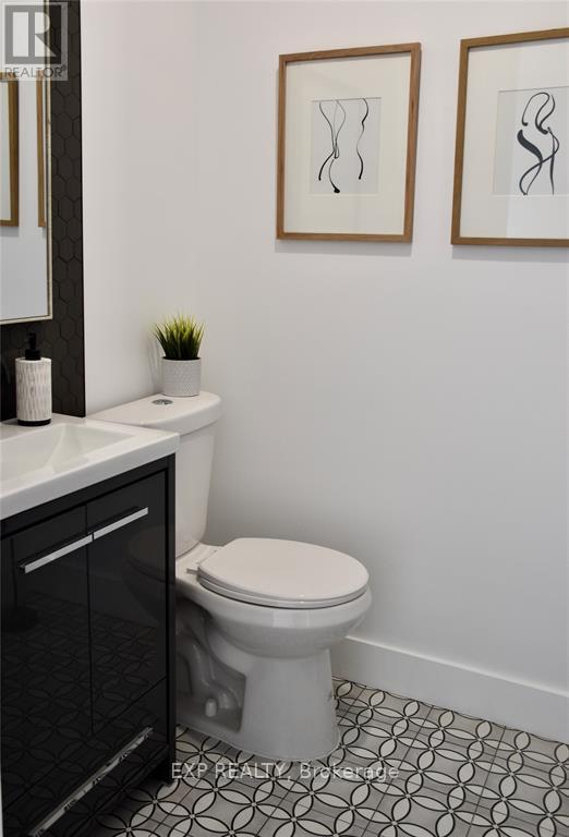 Photo 18 of 1193 Emily Street, St. Clair — HOMEH