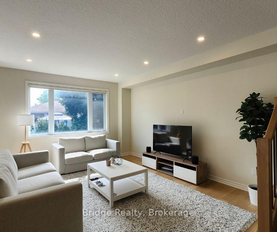 Photo 17 of 20 Welch Court, St. Thomas — HOMEH