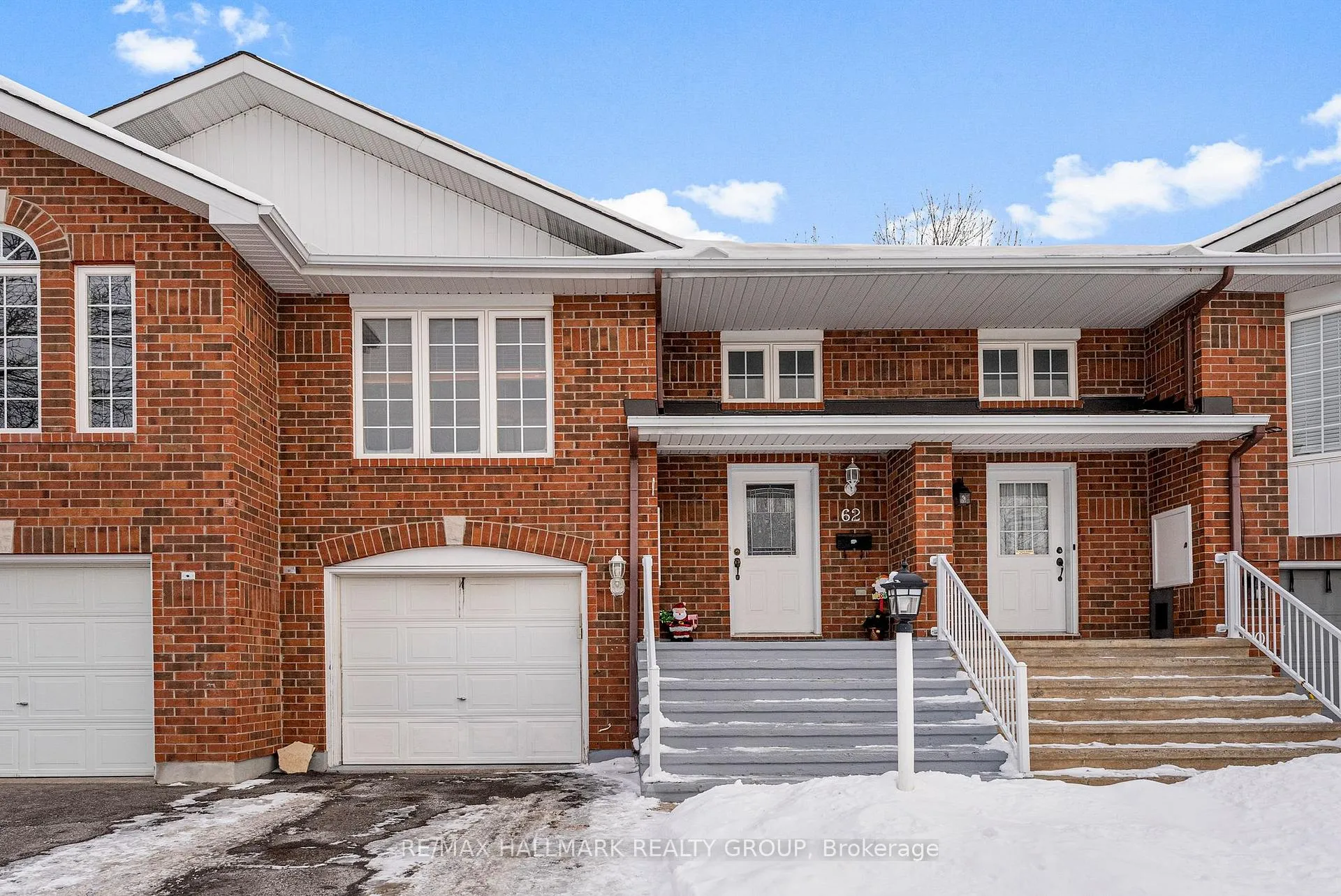 Photo 2 of 62 Whalings Circle, Ottawa, Stittsville (Central) — HOMEH