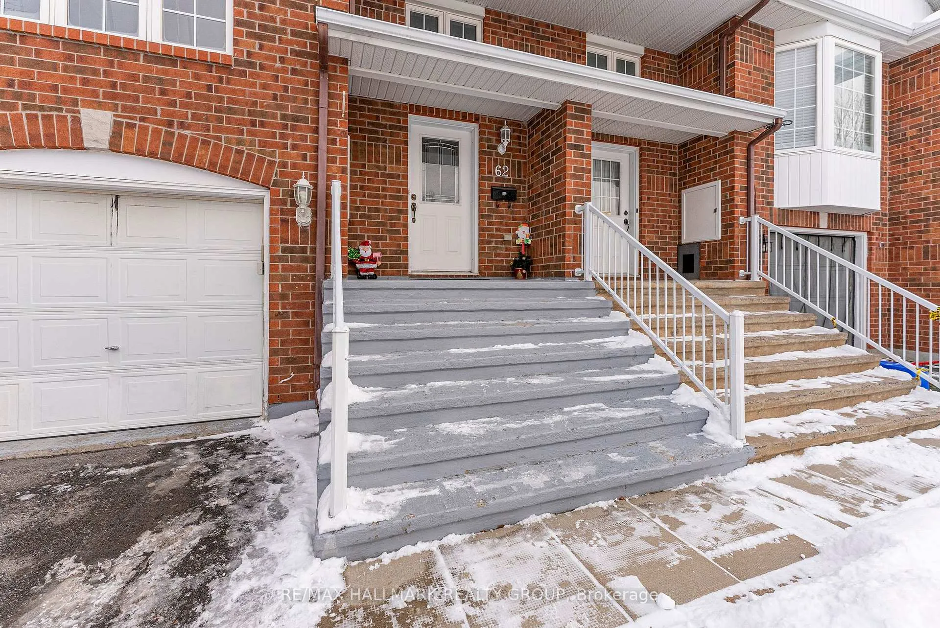 Photo 3 of 62 Whalings Circle, Ottawa, Stittsville (Central) — HOMEH
