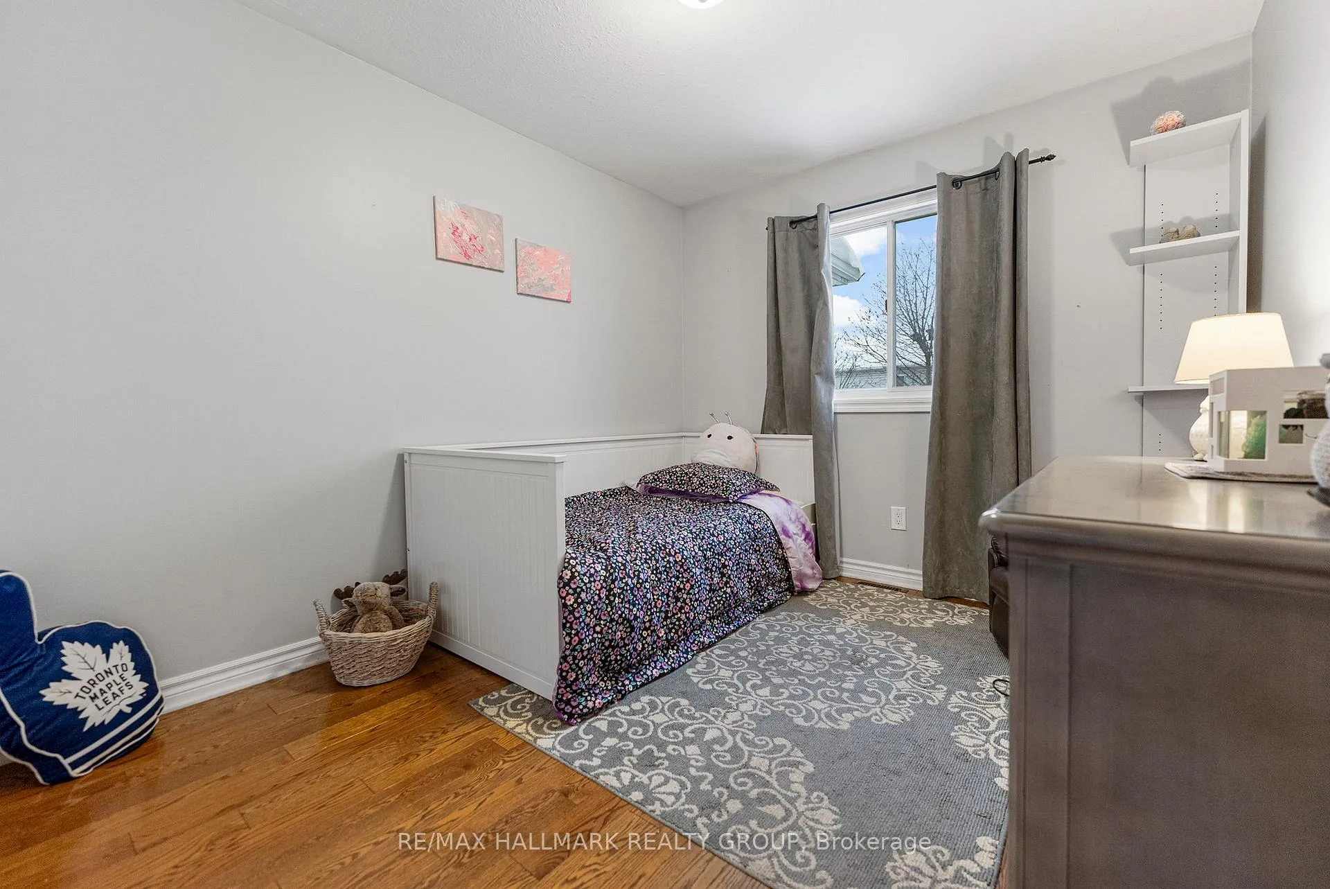 Photo 17 of 62 Whalings Circle, Ottawa, Stittsville (Central) — HOMEH