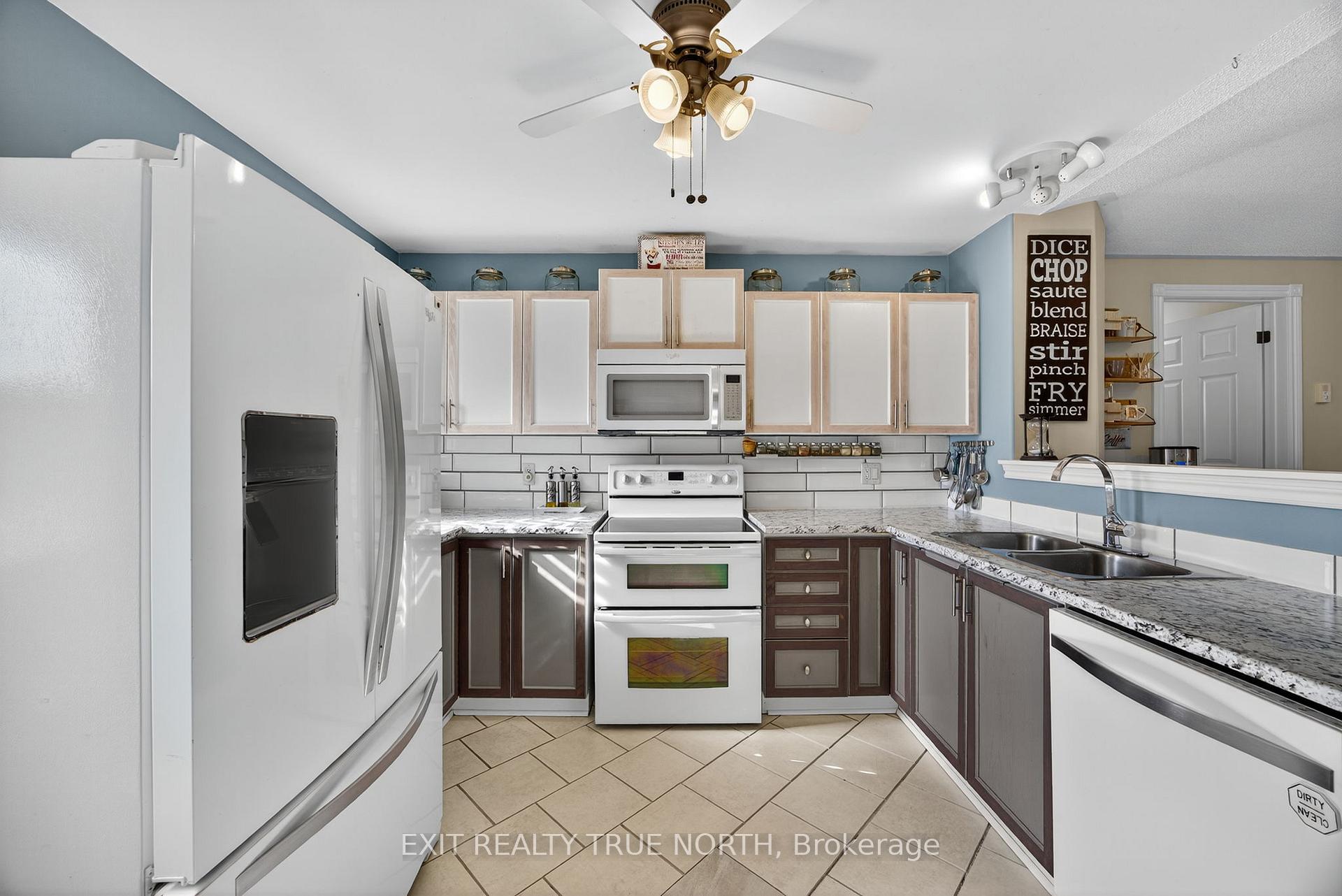 Photo 10 of 165 Ritchie Crescent, Springwater, Elmvale — HOMEH